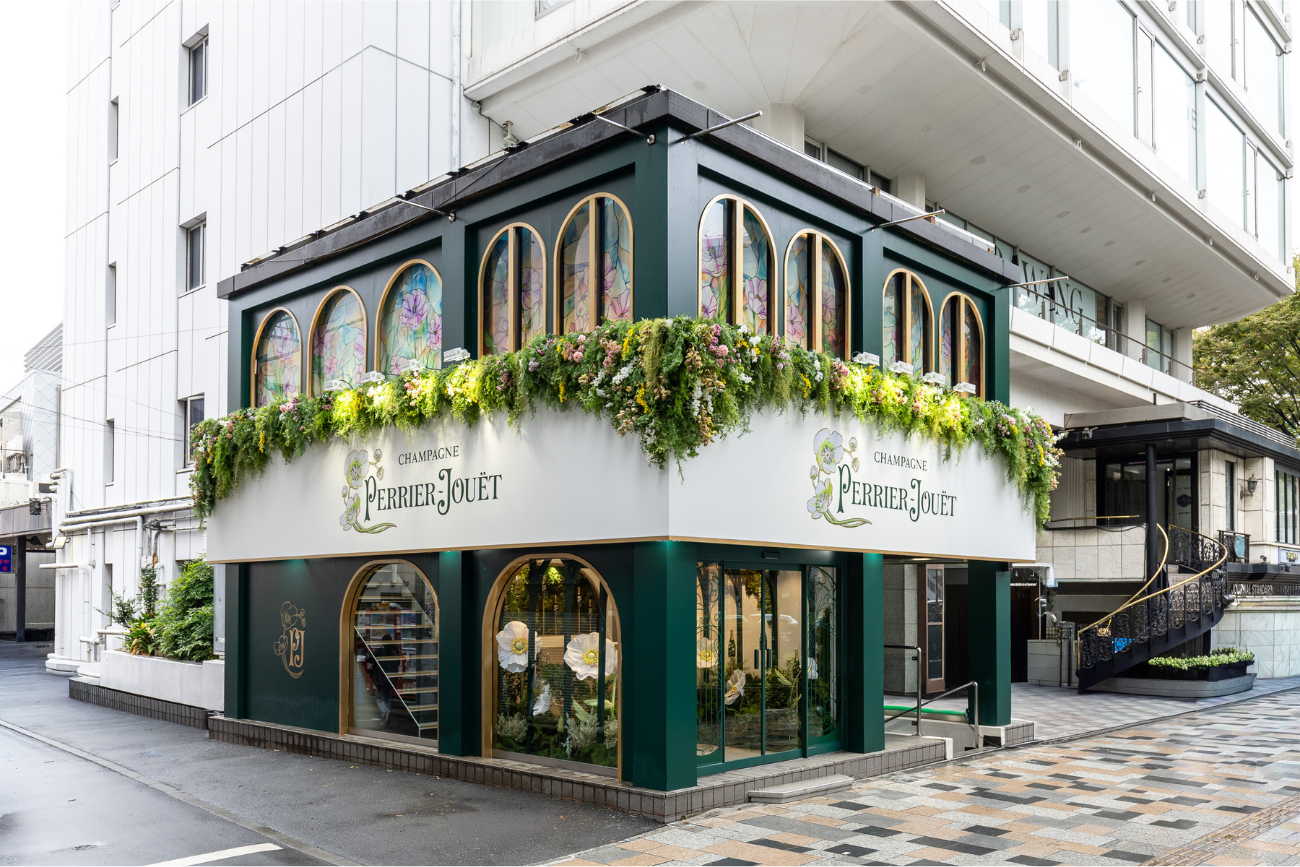 表参道で開催されたペリエ・ジュエのポップアップイベント『THE HOUSE OF WONDER』の会場外観