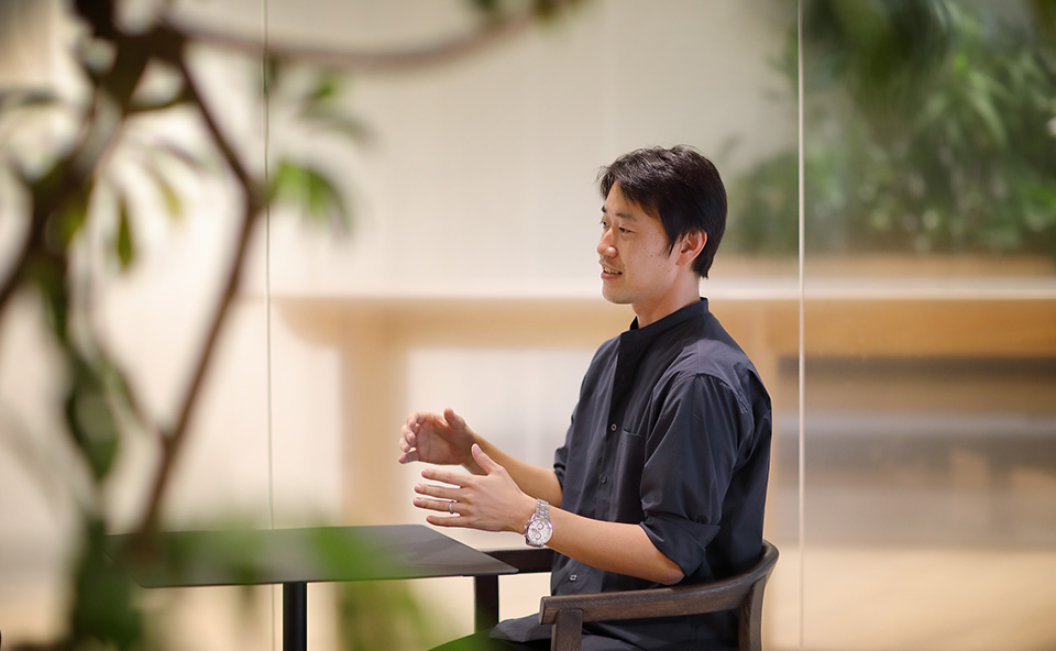 写真：中村俊介