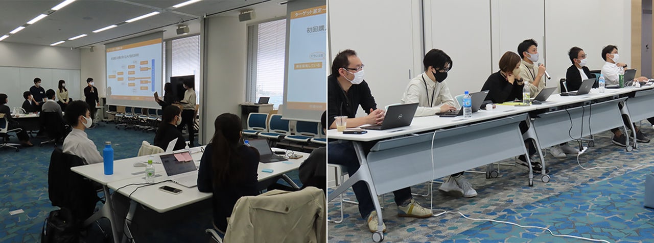 写真：グループに分かれ、プレゼンテーションを聞くインターン生（左）、マイクを使い発信する電通デジタルの担当者（右）